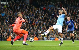 1182727494 MANCHESTER, ENGLAND - OCTOBER 22: Sergio Aguero of Manchester City scores his team's first goal during the UEFA Champions League group C match between Manchester City and Atalanta at Etihad Stadium on October 22, 2019 in Manchester, United Kingdom. (Photo by Jan Kruger/Getty Images)