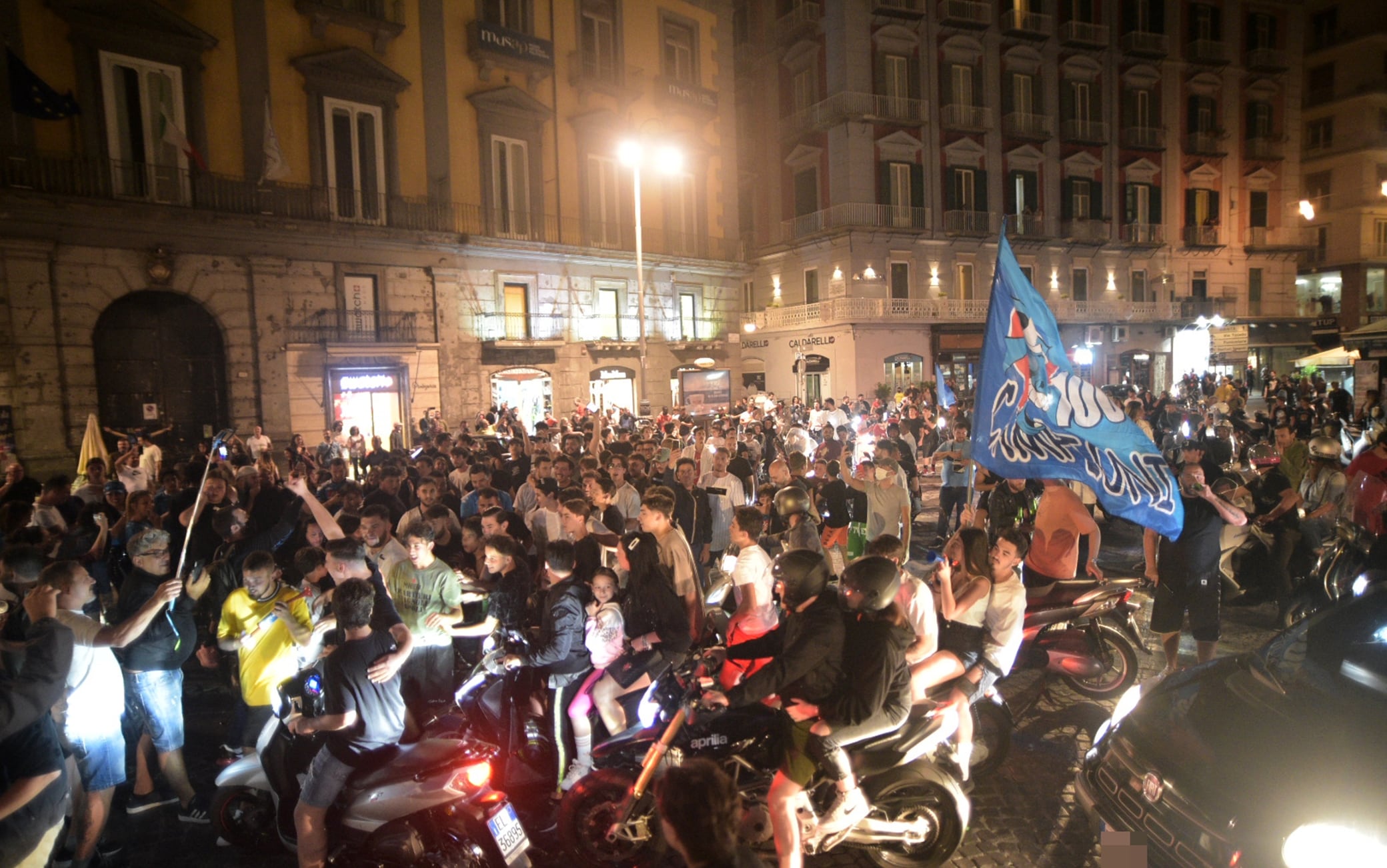 Napoli Juve, la festa in città dopo la finale di Coppa Italia. FOTO E