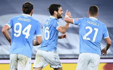 La Lazio vince al 90' e va ai quarti: Parma ko 2-1