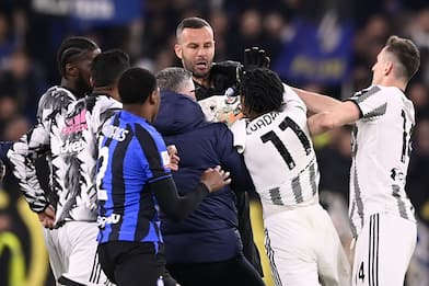 Espulso alla Juve, Cuadrado sarà out con l'Inter