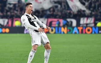 Juventus' Cristiano Ronaldo celebrates the victory at the end of the UEFA Champions League round of 16 second leg soccer match between Juventus FC and Club Atletico de Madrid at the Allianz Stadium in Turin, Italy, 12 March 2019.
ANSA/ALESSANDRO DI MARCO