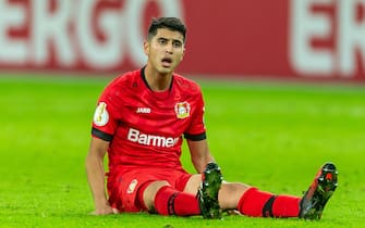 LEVERKUSEN, GERMANY - FEBRUARY 05: (BILD ZEITUNG OUT) Exequiel Palacios of Bayer 04 Leverkusen looks dejected during the DFB Cup round of sixteen match between Bayer 04 Leverkusen and VfB Stuttgart at BayArena on February 5, 2020 in Leverkusen, Germany. (Photo by  Mario Hommes/DeFodi Images via Getty Images)