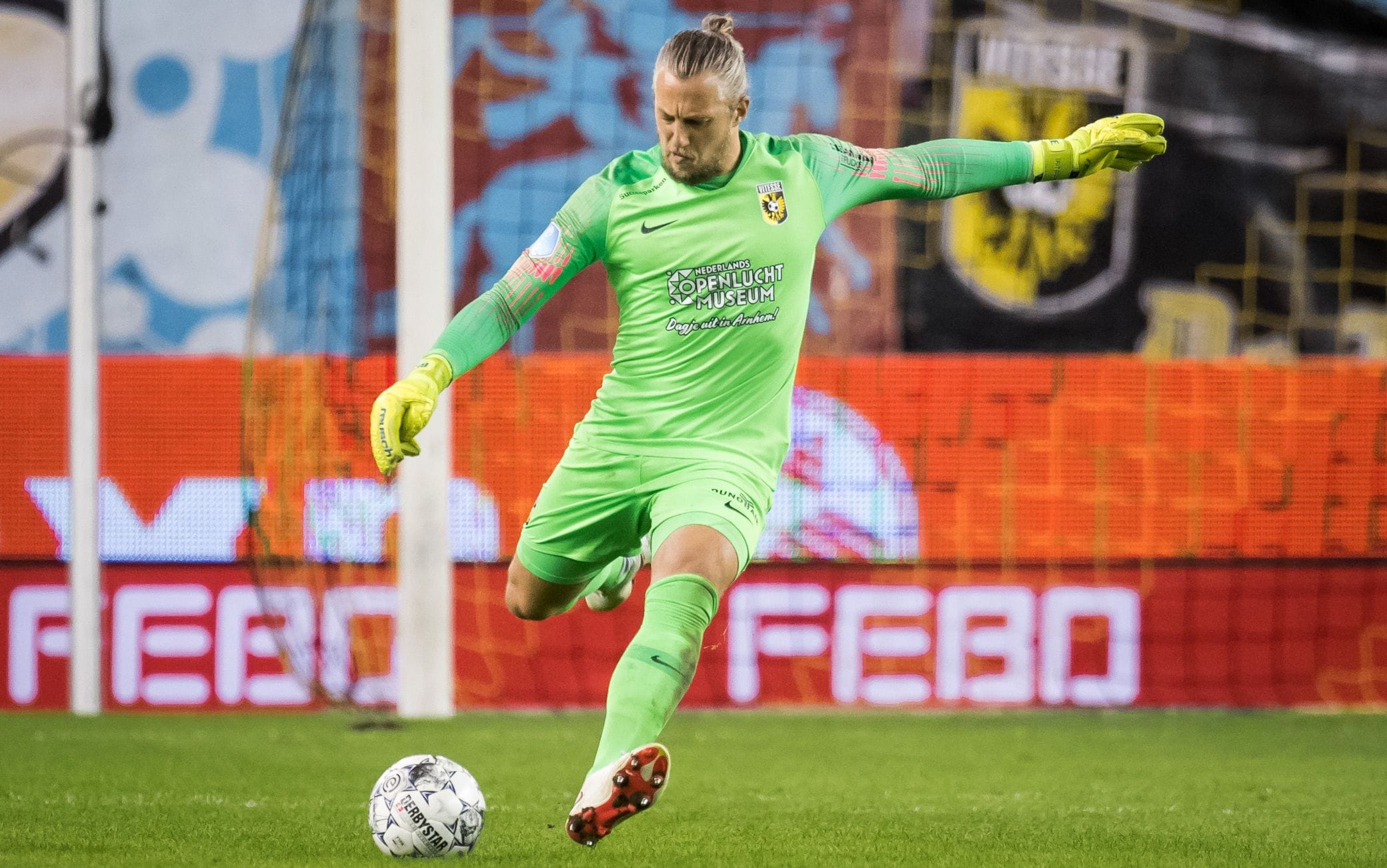 Remko Pasveer, portiere del Vitesse e miglior assistman (coi guantoni) della stagione Remko Pasveer, portiere del Vitesse