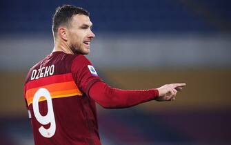 Edin Dzeko of Roma gestures during the Italian championship Serie A football match between AS Roma and Cagliari Calcio on December 23, 2020 at Stadio Olimpico in Rome, Italy - Photo Federico Proietti / DPPI / LM