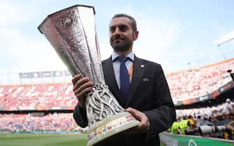 SEVILLE, SPAIN - MAY 18: A detailed view of the UEFA Europa League Trophy prior to the UEFA Europa League final match between Eintracht Frankfurt and Rangers FC at Estadio Ramon Sanchez Pizjuan on May 18, 2022 in Seville, Spain. (Photo by Alex Grimm/Getty Images)