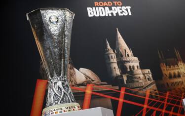 europa_league_trofeo_ansa