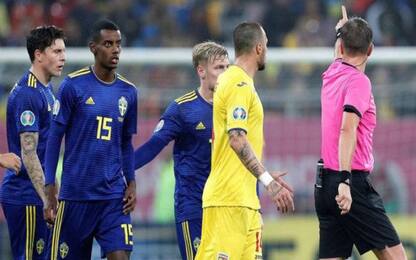 Buu razzisti a Isak: Orsato interrompe la partita
