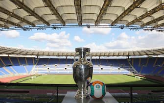 ROME, ITALY - SEPTEMBER 22:  A general view of UEFA Euro Trophy in the Stadio Olimpico during the UEFA Euro Roma 2020 Official Logo unveiling at Palazzo delle Armi on September 22, 2016 in Rome, Italy.  (Photo by Paolo Bruno/Getty Images)