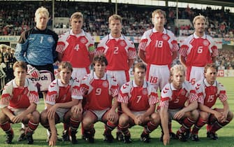 MALMO, SWEDEN - JUNE 11:  Denmark team group taken prior to the UEFA European Championships 1992 Group 1 match between Denmark and England held at the Malmo Idrottsplats on June 11, 1992 in Malmo, Sweden. (Photo by Billy Stickland/Allsport/Getty Images)