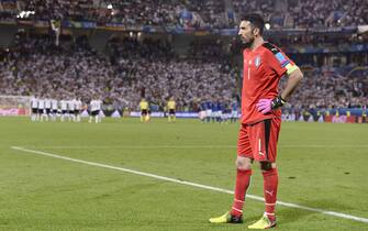 Euro 2016, Germania vs Italia - Quarti di Finale Foto LaPresse - Fabio Ferrari
02/07/2016 Bordeaux ( Francia )
Spo, Calcio
Europei 2016 - Germania - Italia - Nouveau Stade de Bordeaux - Quarti di Finale.
Nella foto: rigori .Gianluigi Buffon ( Italy )
Photo LaPresse - Fabio Ferrari
02/07/2016 Bordeaux ( France )
Spo, Soccer
Europei 2016 - Germany - Italy - Nouveau Stade de Bordeaux - Round of 8.
In the pic: penalty.Gianluigi Buffon ( Italy )