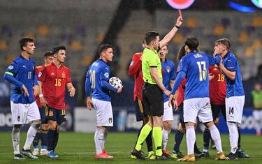 L'Italia vede rosso: 2 espulsi e 0-0 con la Spagna