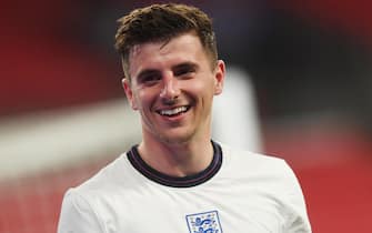 epa08736334 Mason Mount of England smiles during the UEFA Nations League match between England and Belgium in London, Britain, 11 October 2020.  EPA/Neil Hall / POOL