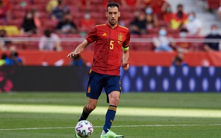 Busquets negativo al Covid dopo 12 giorni, sarà a ...