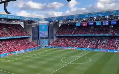 Un unico coro dei tifosi per Eriksen. VIDEO