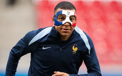 Mbappé ci sarà con l'Olanda: test in maschera ok