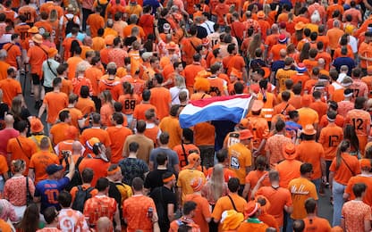 Olanda-Inghilterra, scontri tra i tifosi in centro