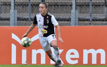 Titolo d'inverno alla Juve: 2-0 alla Pink Bari