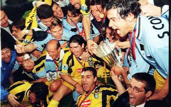 Lazio (of Italy) players celebrate with the UEFA Cup after beating Real Mallorca (Spain) 2-1 in the final at Villa Park in Birmingham.   (Photo by Rui Vieira - PA Images/PA Images via Getty Images)