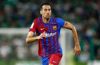 Sergio Busquets of FC Barcelona  during the La Liga match between Real Betis and FC Barcelona played at Benito Villamarin Stadium on May 7, 2022 in Sevilla, Spain. (Photo by Antonio Pozo / PRESSINPHOTO)