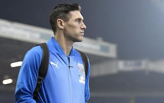 LEEDS, ENGLAND - MARCH 01: Gareth Barry of West Bromwich Albion arrives ahead of the Sky Bet Championship between Leeds United and West Bromwich Albion at Elland Road on March 01, 2019 in Leeds, England. (Photo by George Wood/Getty Images)