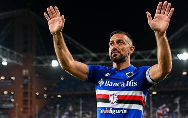 Sampdoria's Italian forward Fabio Quagliarella greets the crowd after the Italian Serie A soccer match Uc Sampdoria vs Us Sassuolo at Luigi Ferraris stadium in Genoa, Italy, 26 May 2023. ANSA/STRINGER