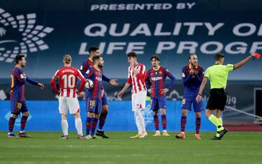 Messi perde la testa, primo rosso dopo 753 partite