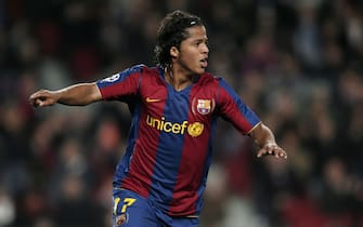 BARCELONA, SPAIN - DECEMBER 12:  Giovani Dos Santos of Barcelona celebrates his goal during the UEFA Champions League Group E match between Barcelona and Stuttgart at the Camp Nou stadium on December 12, 2007 in Barcelona, Spain.  (Photo by Jasper Juinen/Getty Images)