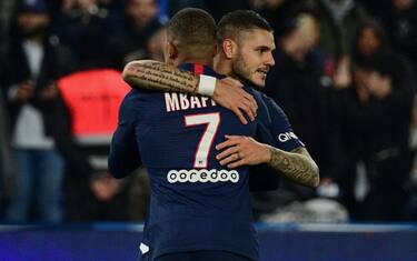 Doppiette Icardi e Mbappé: Psg-Marsiglia 4-0