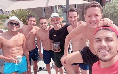 Psg, tutti in piscina. Neymar: "Manco io!". FOTO
