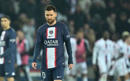 Psg ko anche col Lione, i tifosi fischiano Messi