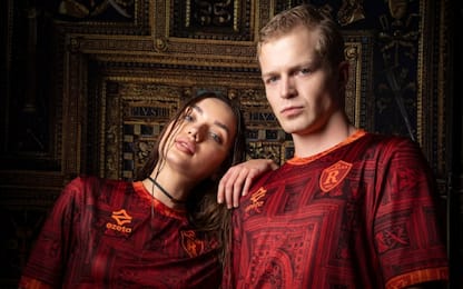 Romulea, nuova maglia ispirata all'antica Roma