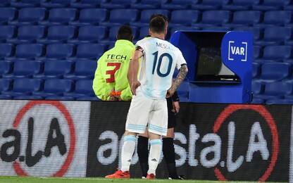 Il Var ferma Messi, 1-1 tra Argentina e Paraguay