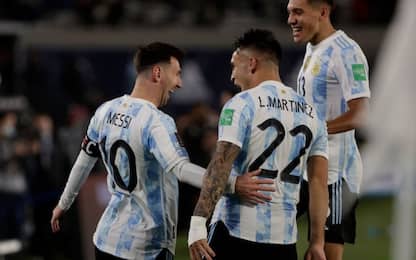 Messi-Lautaro show con l'Uruguay, frena il Brasile