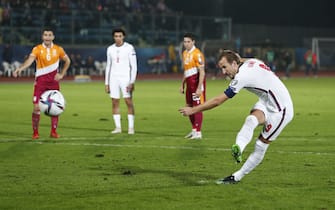 Harry Kane of England scores his sides 5th goal from the penalty spot to complete his Hat Trick during the 2022 FIFA World Cup Qualifiers Group I match at Stadio Olimpico di Serravalle, SerravallePicture by Paul Chesterton/Focus Images/Sipa USA 15/11/2021