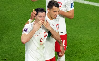 Lewandowski in lacrime dopo il primo gol Mondiale
