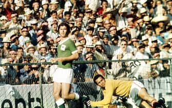 West Germany v Peru World Cup match at Estadio Nou Camp, León, 10th June 1970. Gerd Muller Final score: West Germany 3-1 Peru