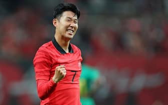 epa10209476 Son Heung-min of South Korea celebrates his goal against Cameroon, during the countries' friendly soccer match at Seoul World Cup Stadium in Seoul, South Korea, 27 September 2022.  EPA/YONHAP SOUTH KOREA OUT