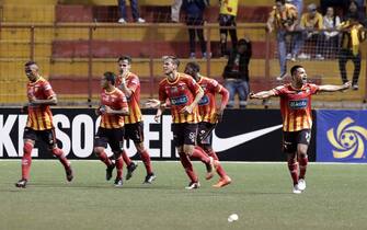 epa06548215 Herediano players celebrate after scoring during the Concacaf Champions League between Herediano of Costa Rica and Tigres of Mexico at Eladio Rosabal Cordero stadium in San Jose, Costa Rica, 20 February 2018.  EPA/JEFFREY ARGUEDAS