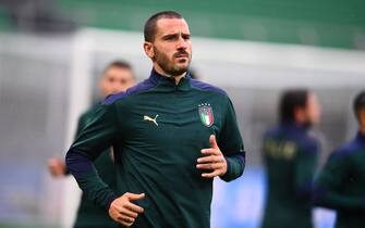 MILAN, ITALY - OCTOBER 05: Leonardo Bonucci of Italy in action during training session on October 05, 2021 in Milan, Italy. (Photo by Claudio Villa/Getty Images)