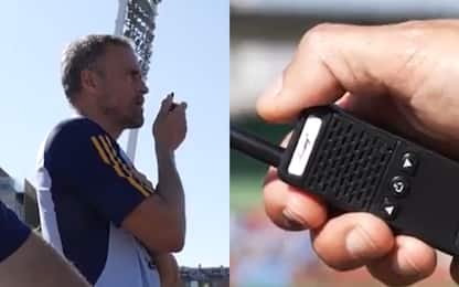 Luis Enrique allena la Spagna con i walkie-talkie 