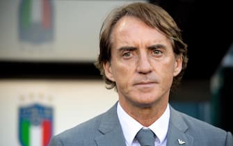 epa10013662 Italy's head coach Roberto Mancini reacts prior to the UEFA Nations League soccer match between Germany and Italy in Moenchengladbach, Germany, 14 June 2022.  EPA/SASCHA STEINBACH