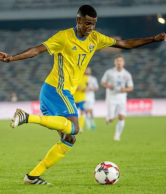 Picture taken on January 12, 2017 shows Swedish football player Alexander Isak during a friendly football match between Sweden and Slovaka at Zayed Sports City Stadium in Abu Dhabi.
Swedish football prodigy Alexander Isak -- dubbed the next Zlatan Ibrahimovic -- is on the verge of signing with German first division Bundesliga club Borussia Dortmund, snubbing an offer from Real Madrid, Swedish daily Aftonbladet reported on January 21, 2017. / AFP PHOTO / TT News Agency / Adam IHSE / Sweden OUT        (Photo credit should read ADAM IHSE/AFP via Getty Images)