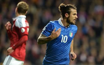 COPENHAGEN, DENMARK - OCTOBER 11:  Pablo Daniel Osvaldo of Italy celebrates after scoring the opening goal of the FIFA 2014 World Cup qualifier between Denmark and Italy on October 11, 2013 in Copenhagen, Denmark.  (Photo by Claudio Villa/Getty Images)