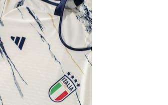 Nazionale, ecco la nuova maglia Adidas ispirata al marmo - la Repubblica