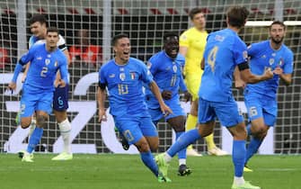 Italy’s Giacomo Raspadori  (C)  jubilates with his teammates  after scoring goal of 1 to 0 during the UEFA Nations League soccer match between   Italy  and  England at Giuseppe Meazza stadium in Milan, 23  September 2022.
ANSA / MATTEO BAZZI

