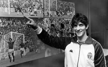 Paolo Rossi, la sua carriera in 20 scatti. FOTO