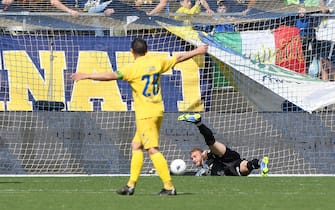 Michele Di Gregorio of AC Monza during football Serie B Football Match, Stadio Benito Stirpe, Frosinone v Monza, at Stadio Benito Stirpe stadium, Frosinone city, Italy. 25 April 2022
(Photo by AllShotLive/Sipa USA)