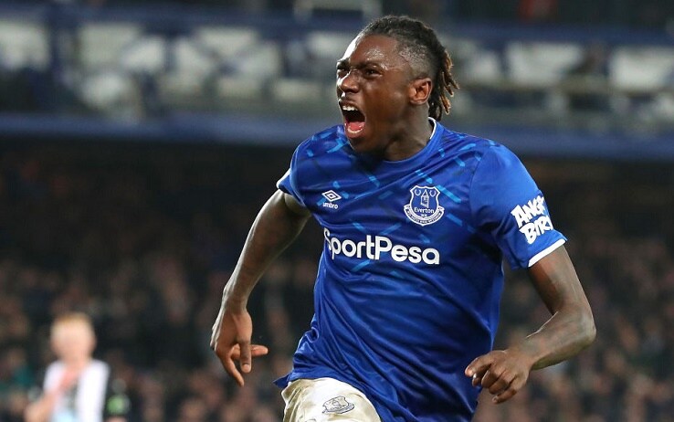 Moise Kean esulta per l'1-0 in Everton-Newcastle