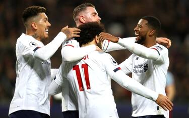 Liverpool no stop: 0-2 al West Ham, +19 sul City