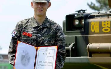 Son militare, premiato come miglior tiratore. FOTO